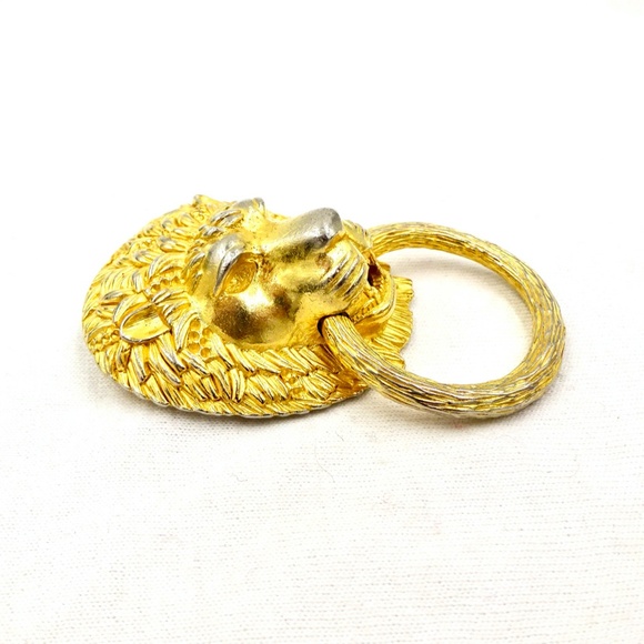 KENNETH LANE Pin Pendant Lion Head Door Knocker - Picture 3 of 7